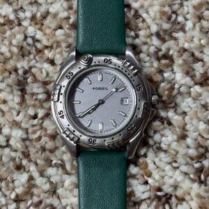 Fossil Women’s AM2938 Leather Silver Stainless Steel 24hr Gray Quartz Watch